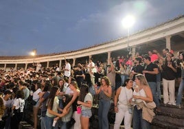 Gran ambiente en el día de la capea de las mujeres