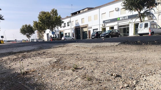 El Ayuntamiento asfaltará el tramo en mal estado de la avenida de Miajadas