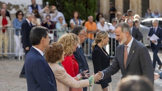 El Rey inaugura el encuentro de las 14 academias de la historia