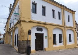 Exterior del consultorio médico.