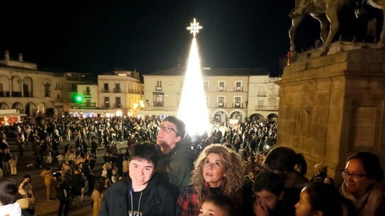 La Navidad ya luce en la ciudad