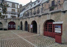 Zona de las obras planteadas en la Oficina de Turismo.