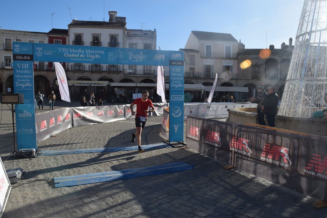 La Media Maratón Ciudad de Trujillo, con 103 corredores