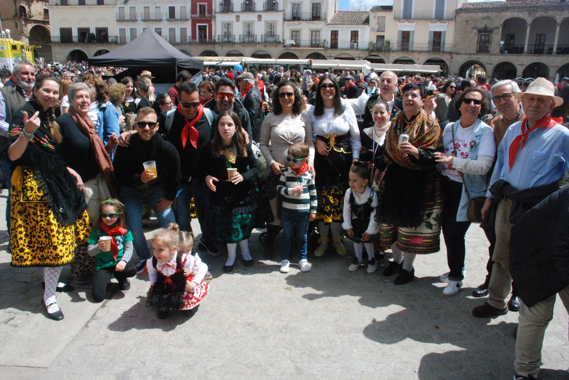 Miles de personas en el Chíviri