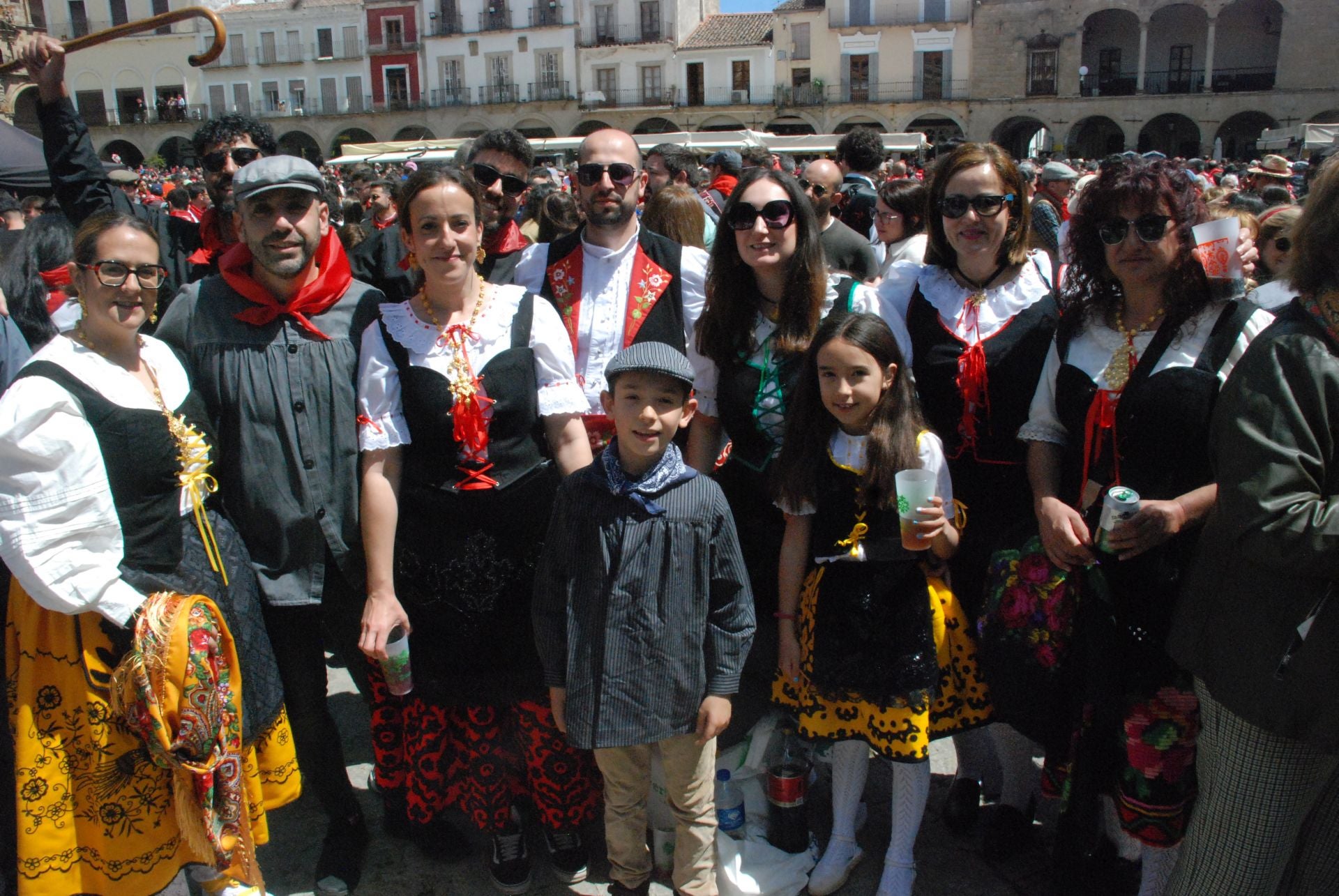 Miles de personas en el Chíviri