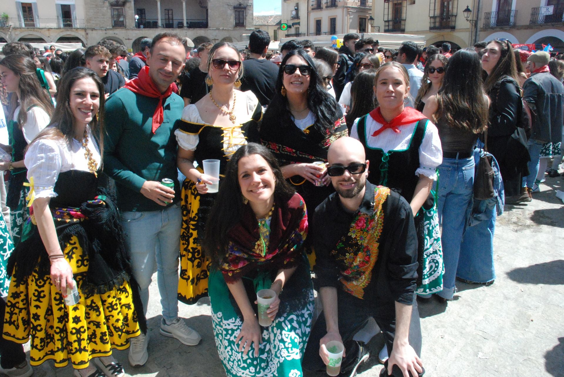 Miles de personas en el Chíviri