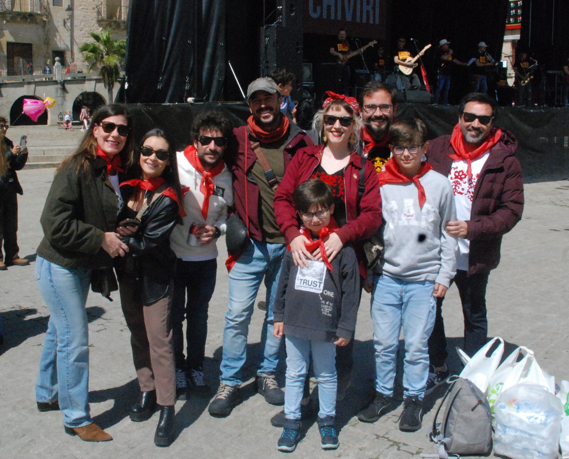 Miles de personas en el Chíviri