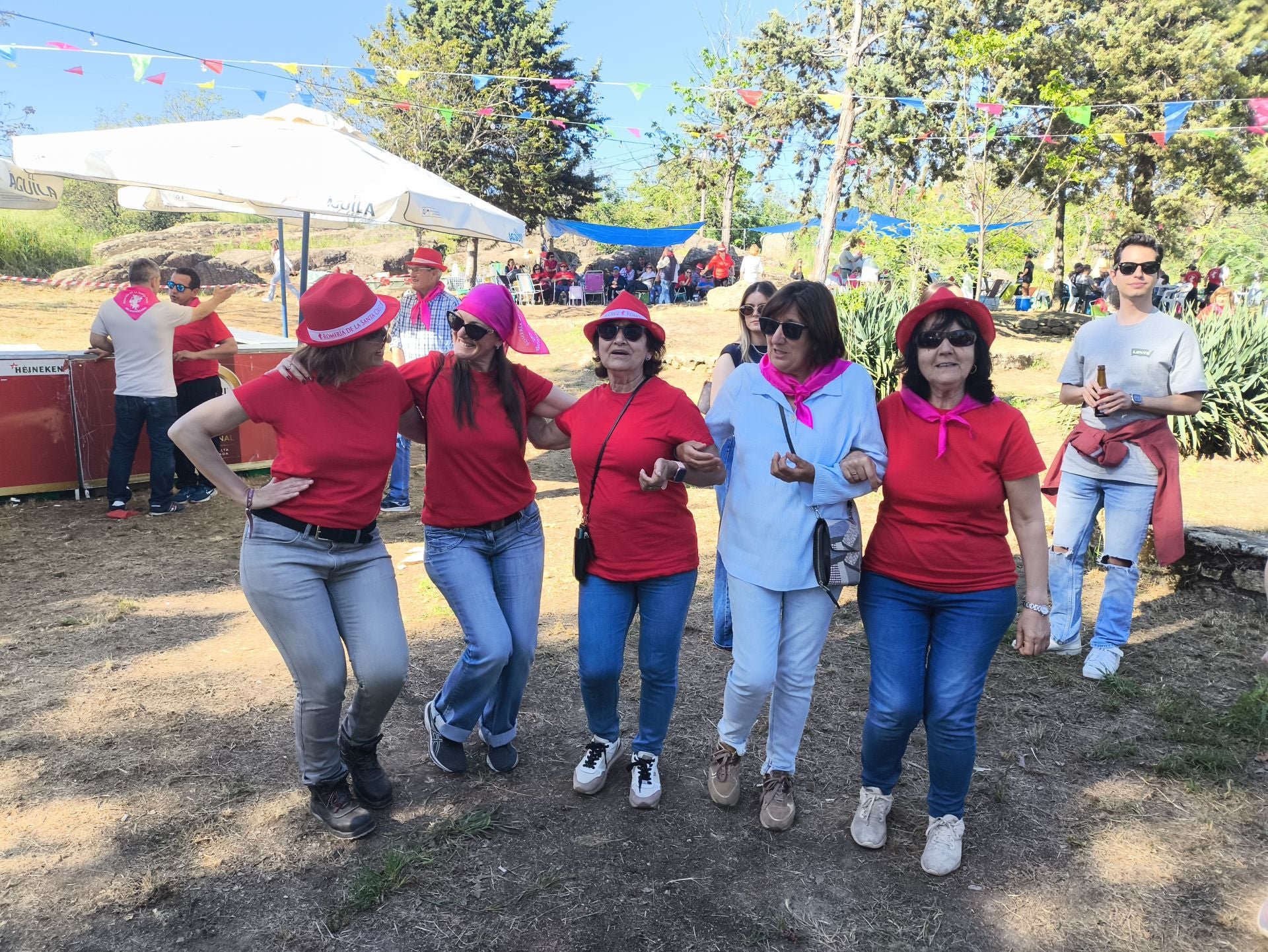 Dos romerías con un buen ambiente