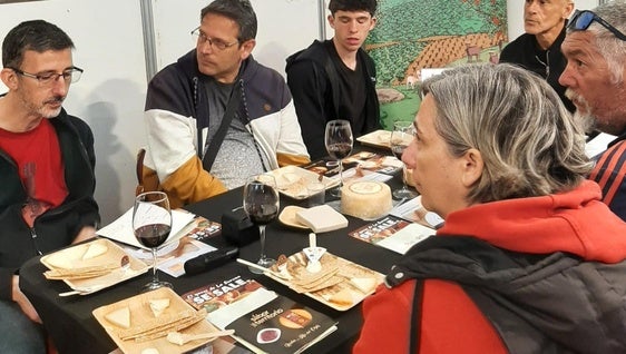 La cata comentada del certamen quesero ha tenido una gran aceptación