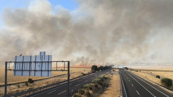 El Plan Infoex ha dado por estabilizado sobre las 6.30 horas el incendio que se originó ayer