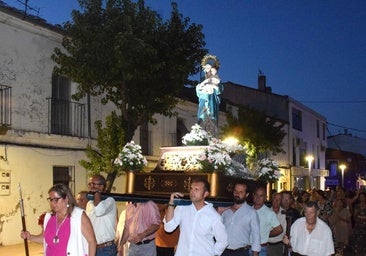 La procesión con la Virgen, el año pasado.