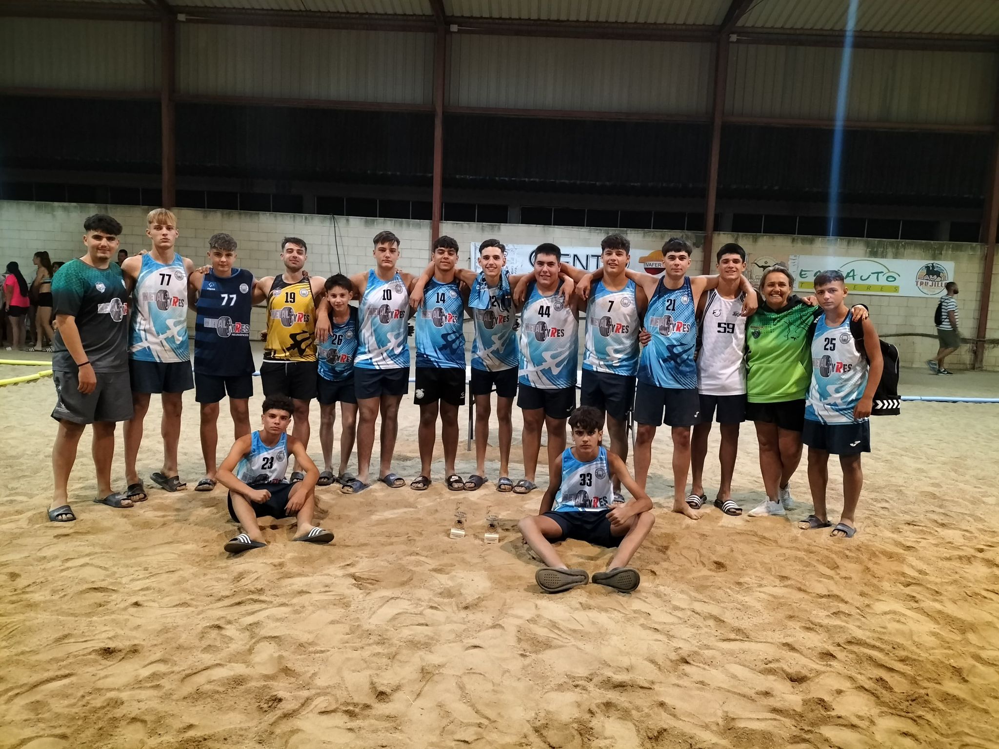 Gran participación en el V Torneo Balonmano Playa Ciudad de Trujillo