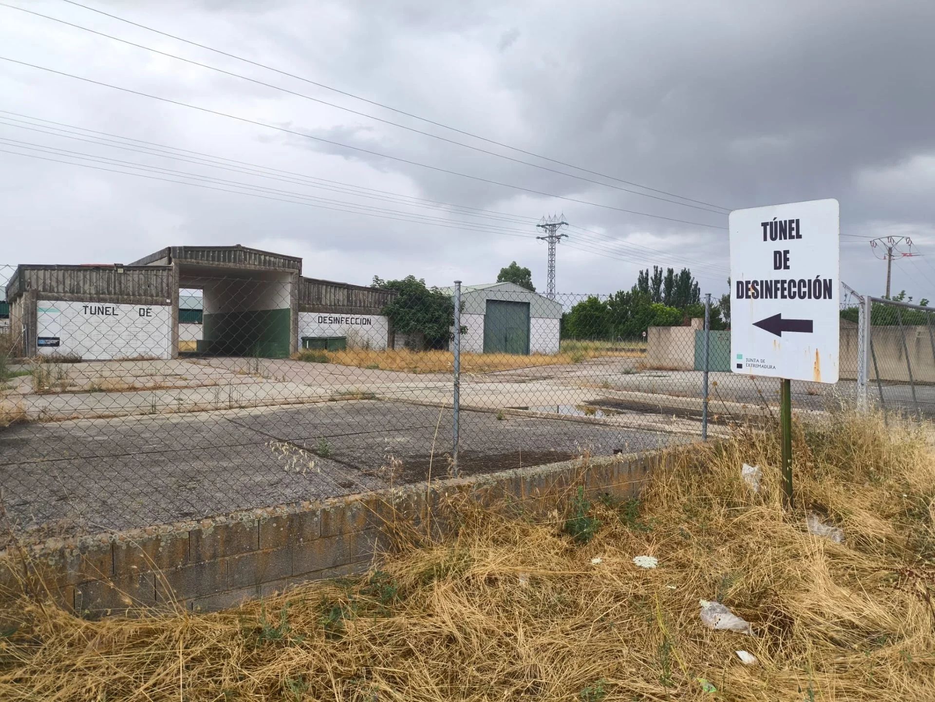 El túnel de desinfección volverá a funcionar con la contratación de una persona.
