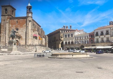 La polémica se genera en la plaza mayor.