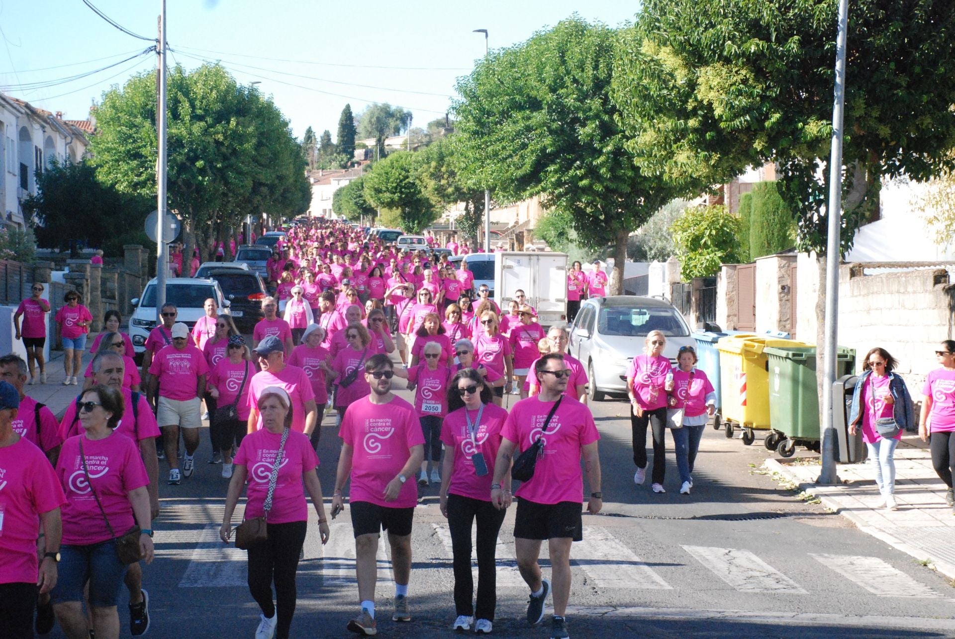 El rosa invade las calles para luchar contra el cáncer
