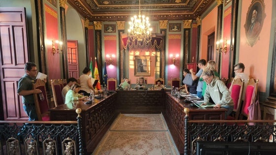 Cruce de declaraciones ante el rechazo de la urgencia del pleno extraordinario de ayer