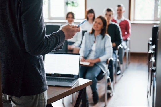 La Diputación lanza un programa innovador de formación online para los cargos electos de la provincia
