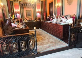 El PSOE y Juan Manuel Mariscal se abstuvieron