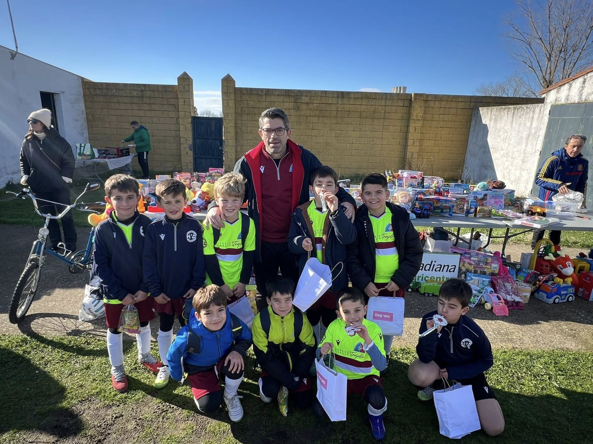 Una convivencia solidaria con unos 250 jugadores