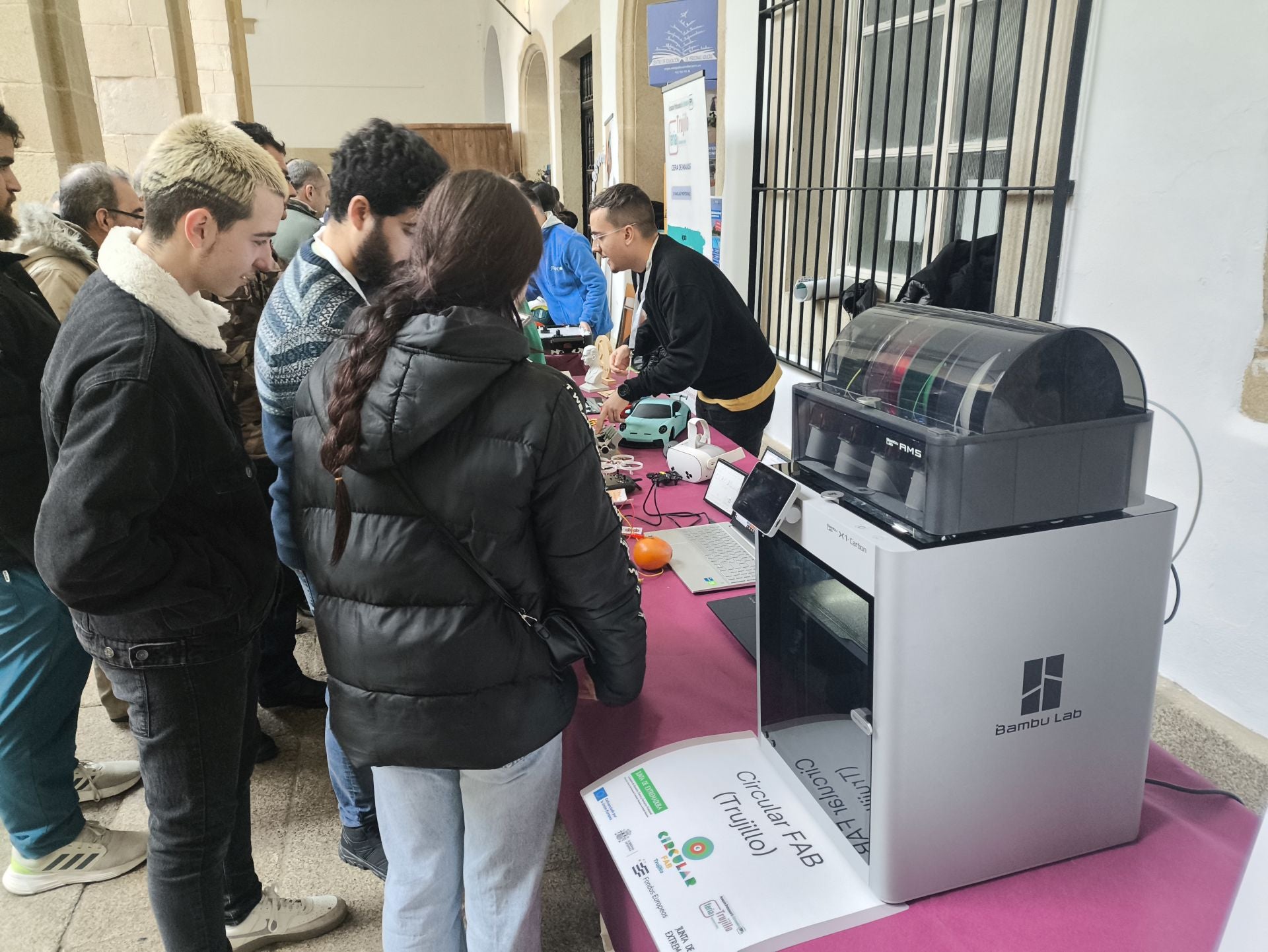 Gran participación en la II Feria de FP de Trujillo