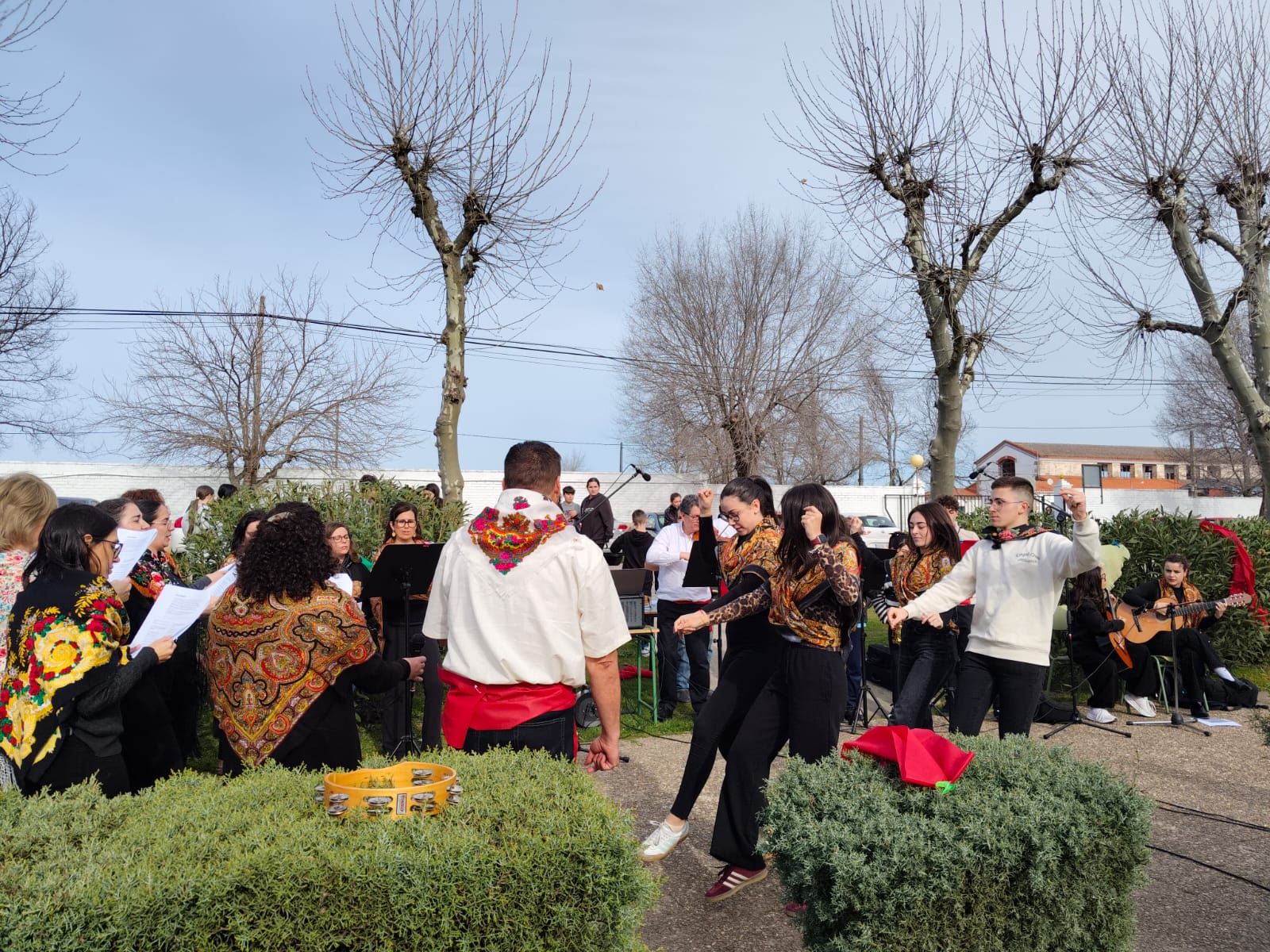 El Turgalium con el folcore