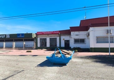 La zona del bar del Mercado Regional