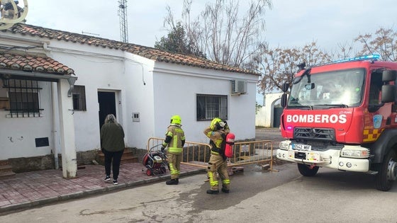 Gran susto en la calle Hernán Cortés, por el incendio en una vivienda