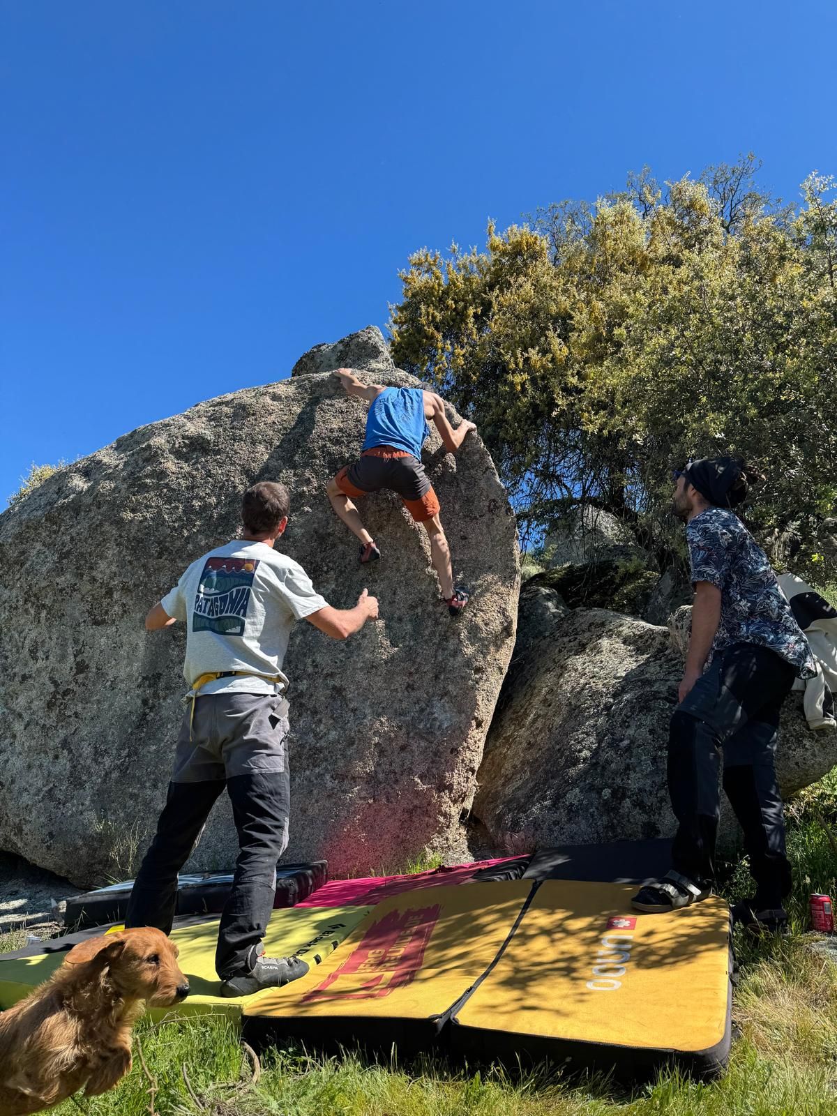 Gran convivencia del club de escalada El Berrocal