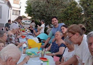 La elaboración de farolillos.