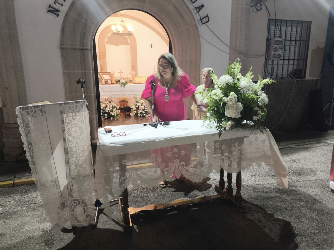 La procesión de La Piedad acoge a numerosas personas