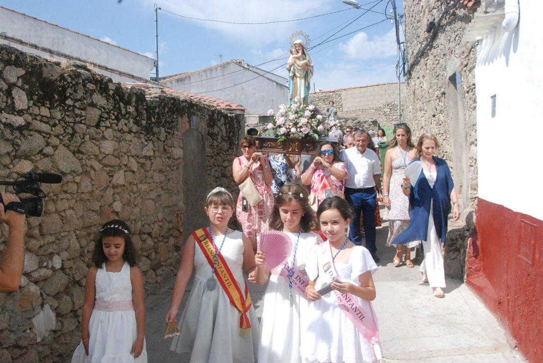 Belén celebró la procesión con la Patrona