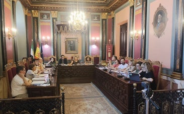 Sesión plenaria en el Ayuntamiento de Trujillo