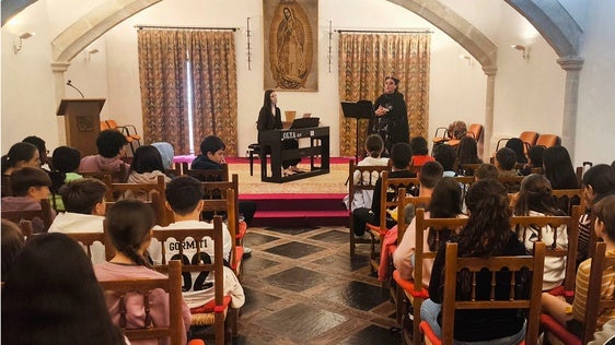 Recital ofrecido a menores, ayer en La Coria