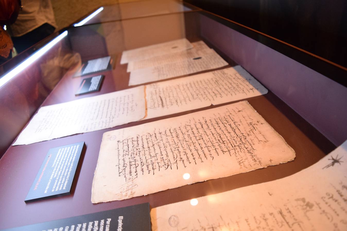 Documentos que se pueden ver en el centro de Los Descubridores 
