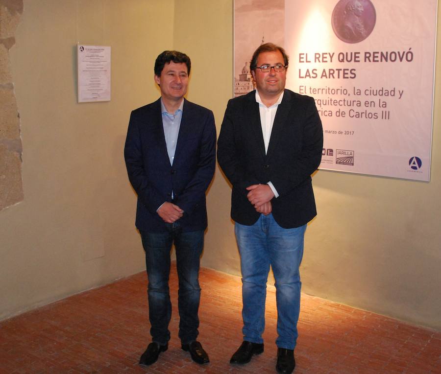 El presidente de la Fundación Obra Pía de los Pizarro y el alcalde de Trujillo 