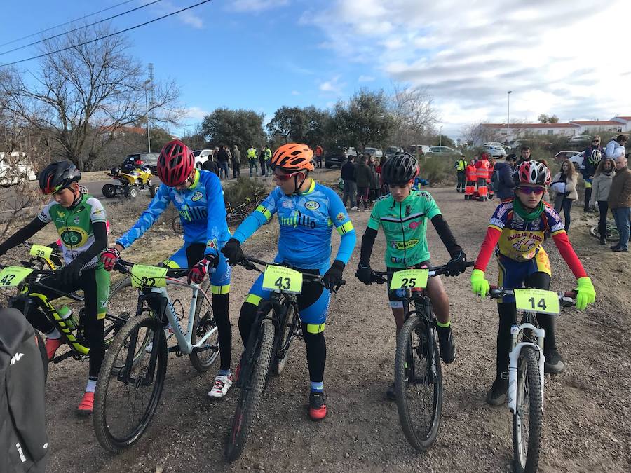 200 corredores participan en Open Rally Extremadura celebrado en la ciudad