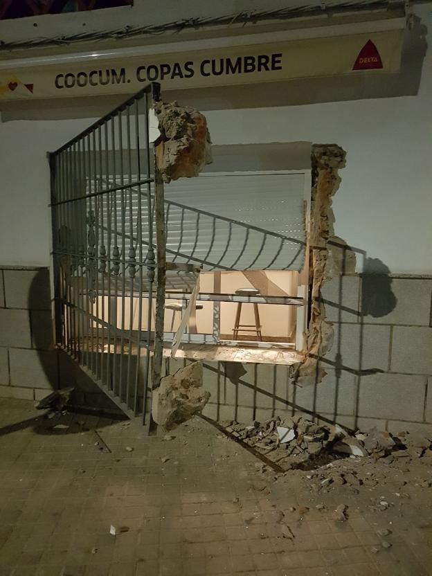 Roban en un bar de madrugada y lo intentan en un hostal en La Cumbre