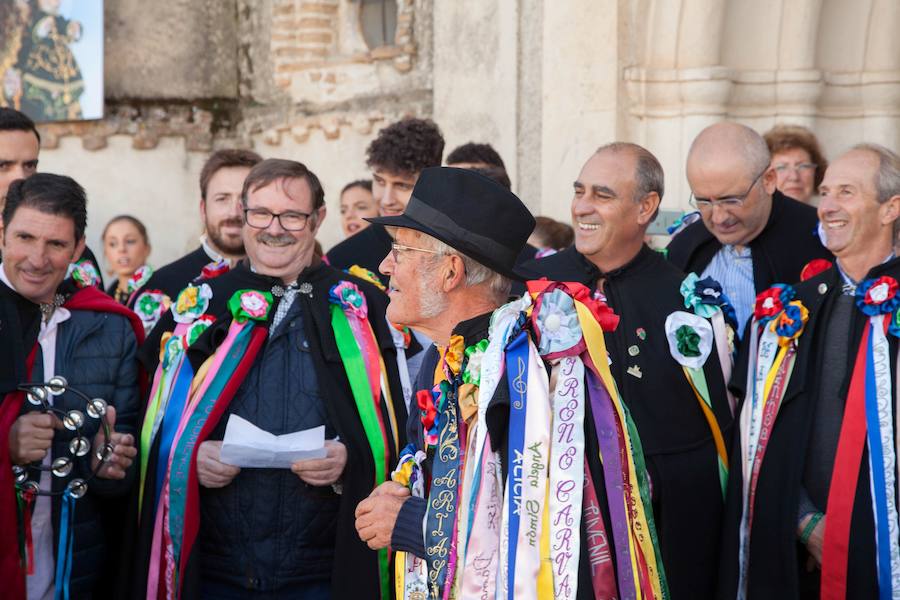 Huertas de Ánimas se vuelca con el homenaje a su párroco José Blanco