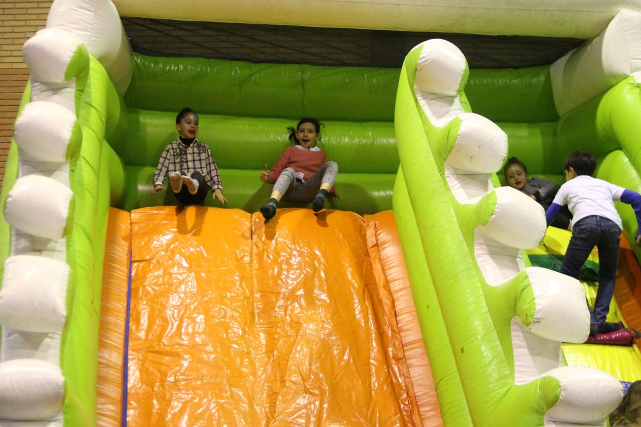 Algunas imágenes de la quinta edición de Valverdilandia celebrada en el pabellón polideportivo de Valverde de Leganés (29-12-2018)