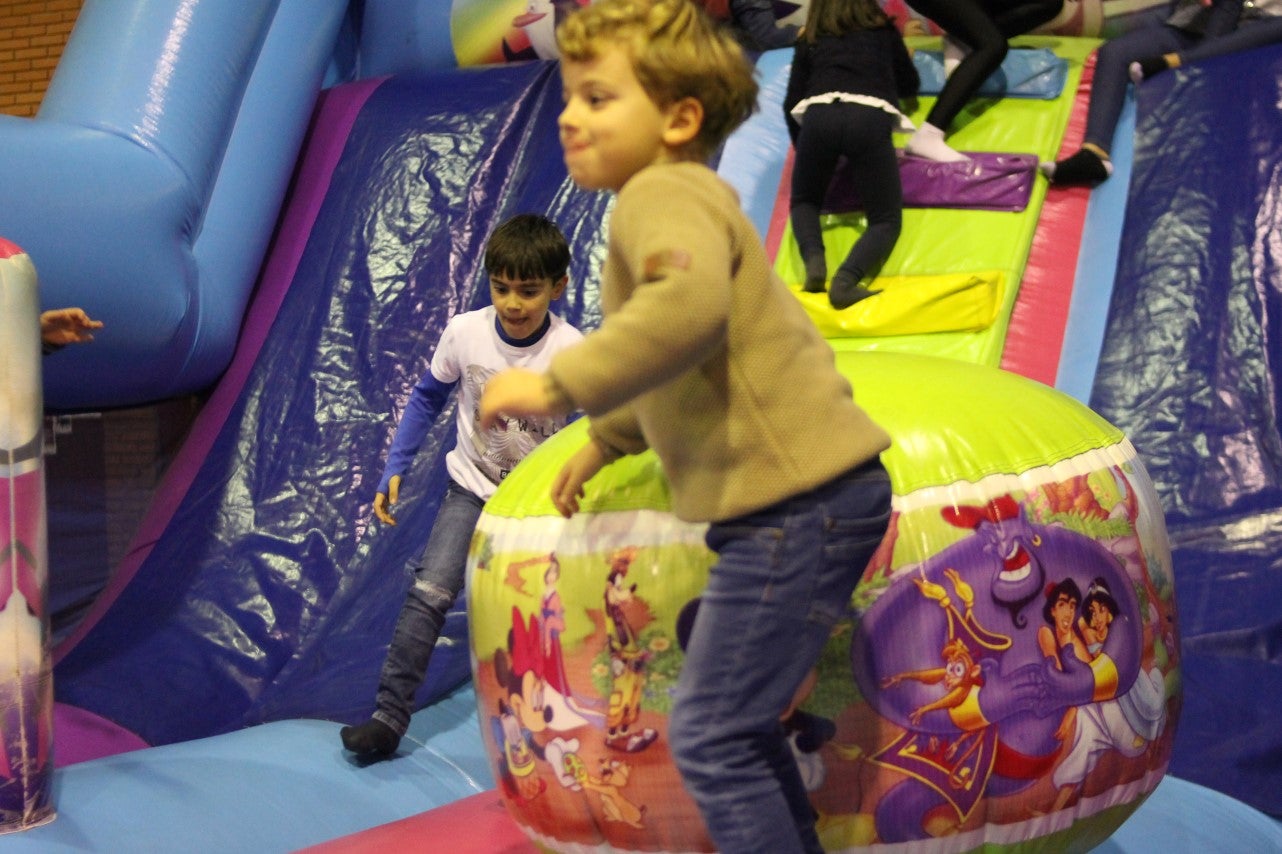 Algunas imágenes de la quinta edición de Valverdilandia celebrada en el pabellón polideportivo de Valverde de Leganés (29-12-2018)