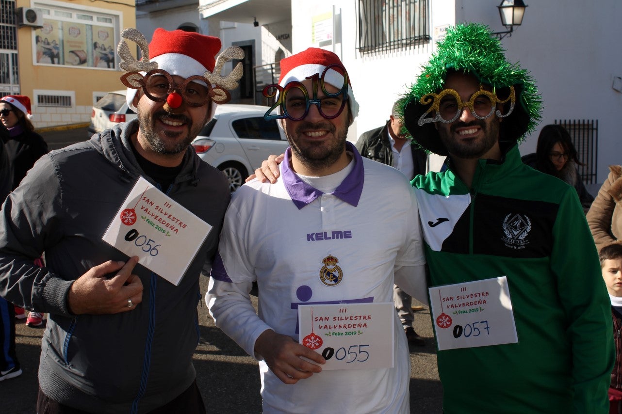 Algnas imágenes de la tercera edición de la San Silvestre Solidaria 2018, celebrada en Valverde de Leganés (30-12-2018)