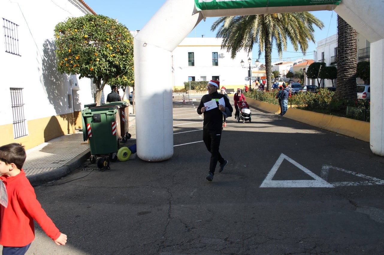 Algunas imágenes de la tercera edición de la San Silvestre Solidaria 2018, celebrada en Valverde de Leganés (30-12-2018)