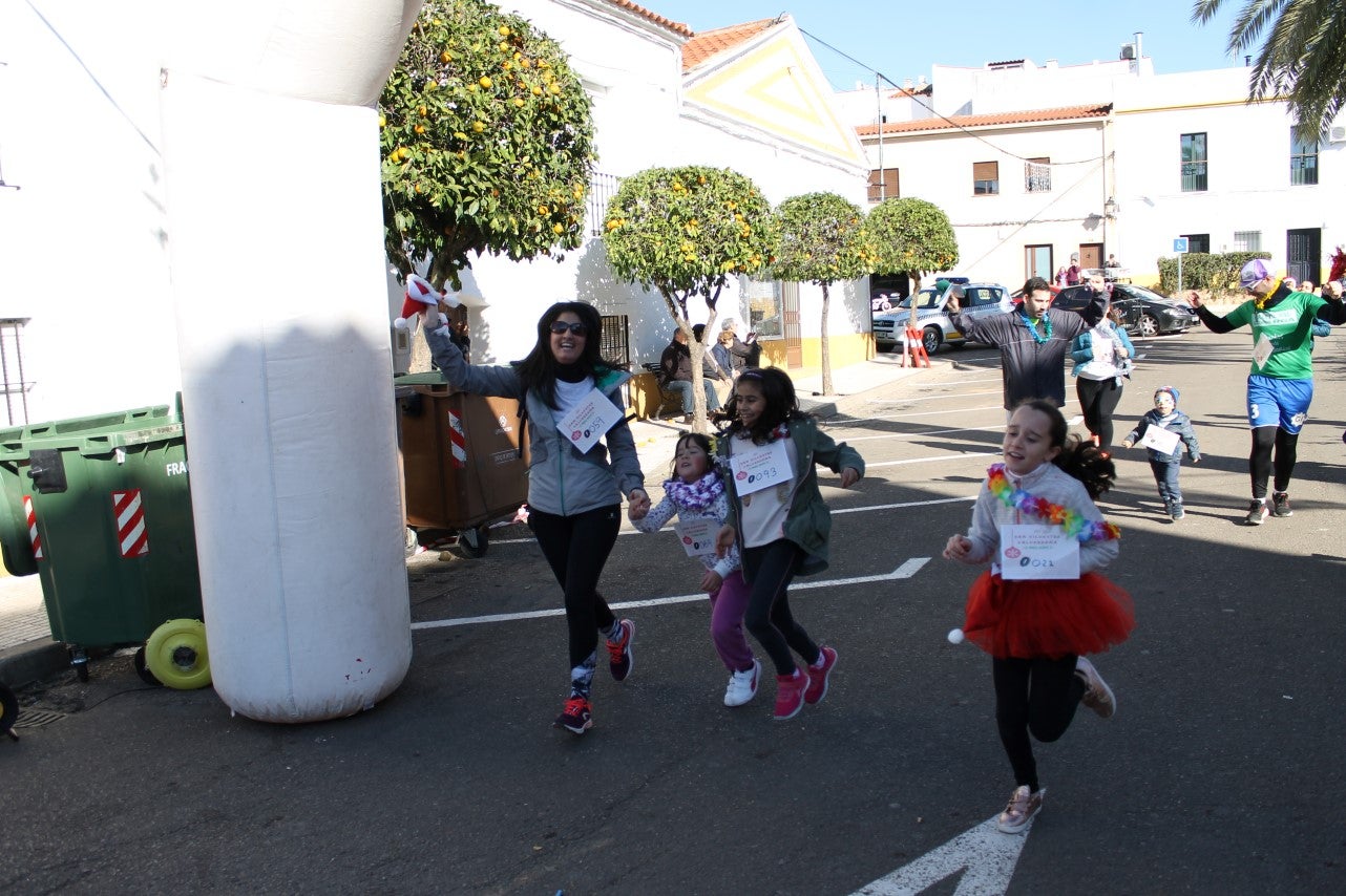Algunas imágenes de la tercera edición de la San Silvestre Solidaria 2018, celebrada en Valverde de Leganés (30-12-2018)