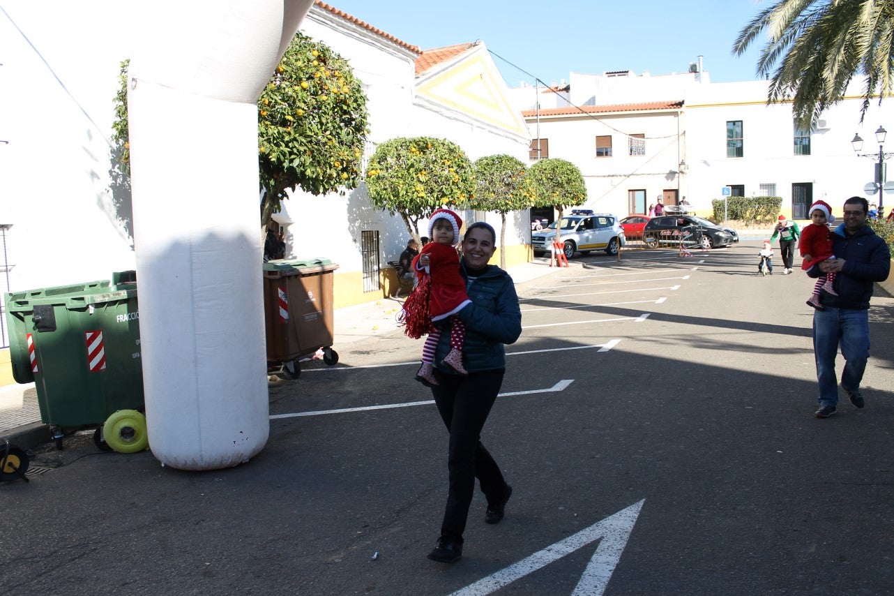 Algunas imágenes de la tercera edición de la San Silvestre Solidaria 2018, celebrada en Valverde de Leganés (30-12-2018)