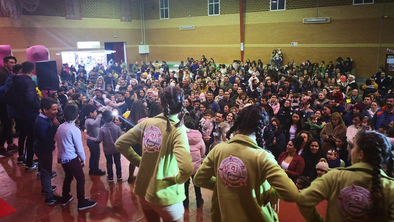 Algunas imágenes de la cabalgata de Los Reyes Magos de Oriente en Valverde de Leganés (05-01-2019)