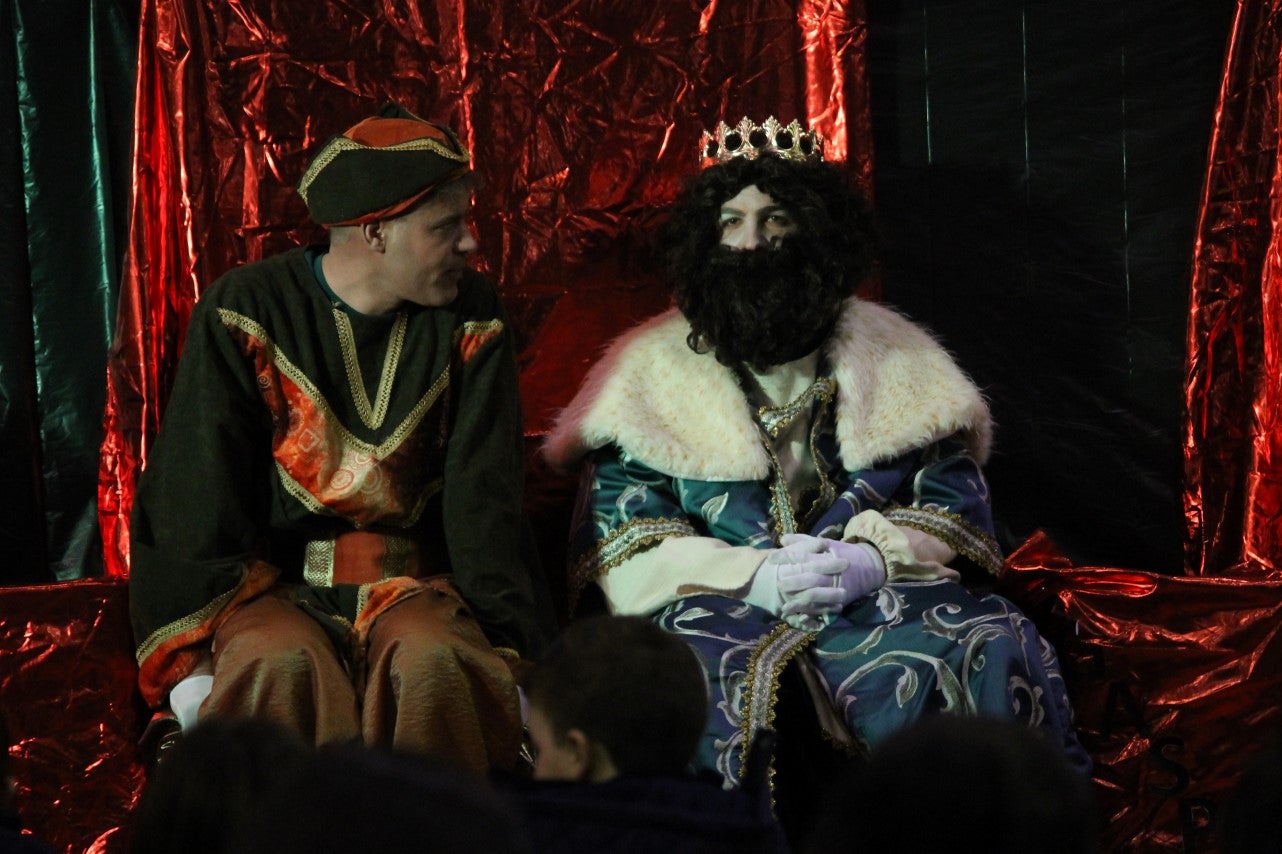 Algunas imágenes de la cabalgata de Los Reyes Magos de Oriente en Valverde de Leganés (05-01-2019)