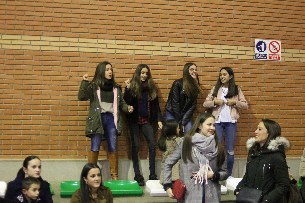 Algunas imágenes de la cabalgata de Los Reyes Magos de Oriente en Valverde de Leganés (05-01-2019)