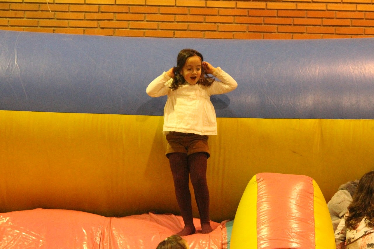 Algunas imágenes de la cabalgata de Los Reyes Magos de Oriente en Valverde de Leganés (05-01-2019)