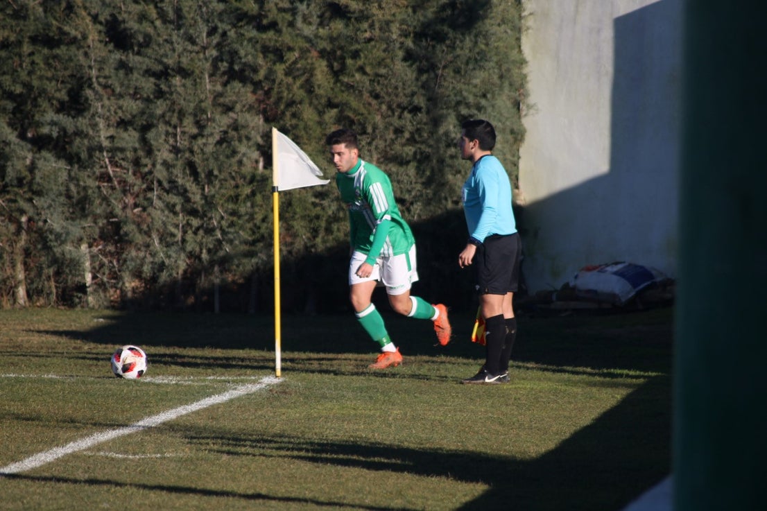 Imágenes del encuentro de la 21ª jornada de liga de Tercera División disputado en el Municipal de San Roque y que acabó 0-2 (20-01-2019)