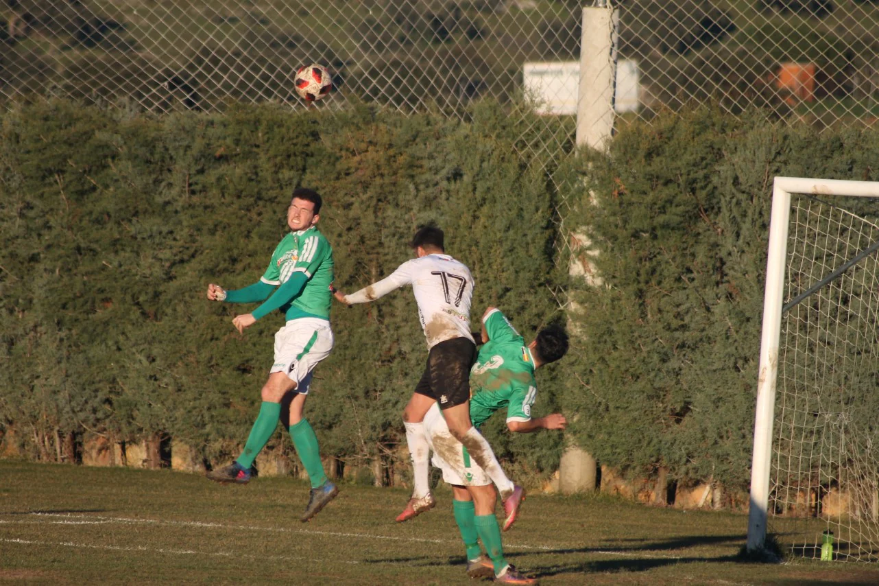 Imágenes del encuentro de la 21ª jornada de liga de Tercera División disputado en el Municipal de San Roque y que acabó 0-2 (20-01-2019)